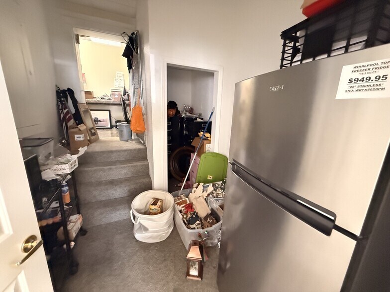 More Photos Of 21 Main St, Titusville General Retail For Sale