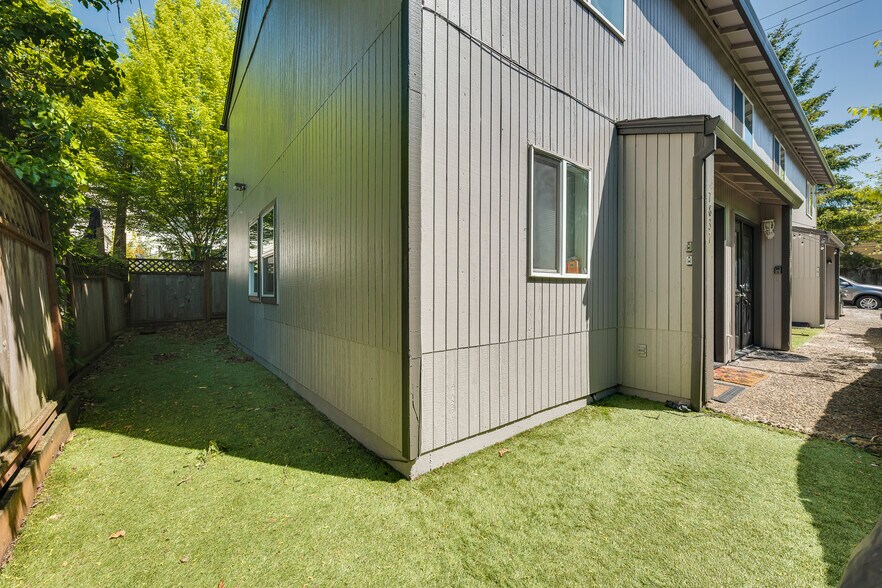More Photos Of 7831 SW 34th Ave, Portland Apartments For Sale