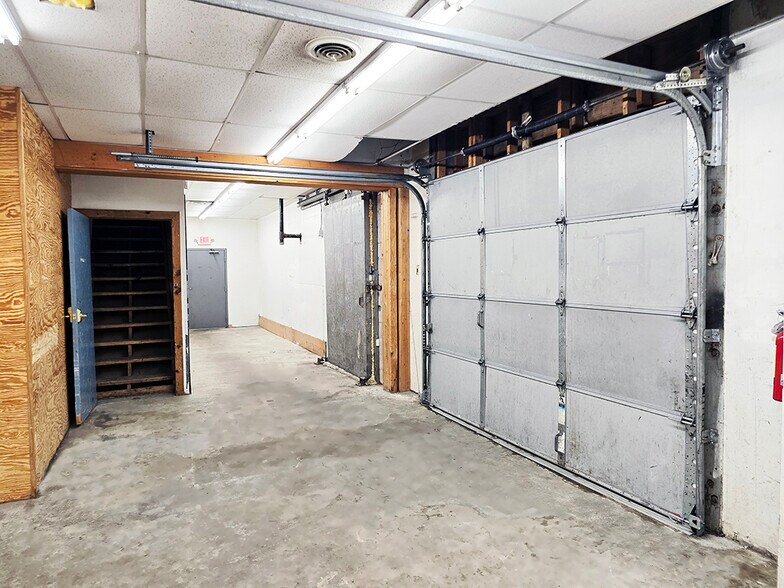 More Photos Of 3301 Lancaster Pike, Wilmington Unknown For Lease