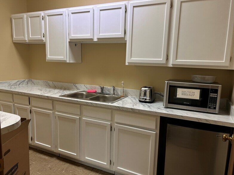 More Photos Of 829 Baronne St, New Orleans Office For Sale