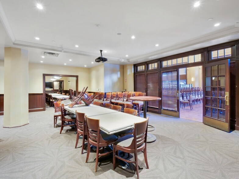 More Photos Of 1100 S Flower St, Los Angeles Office For Lease