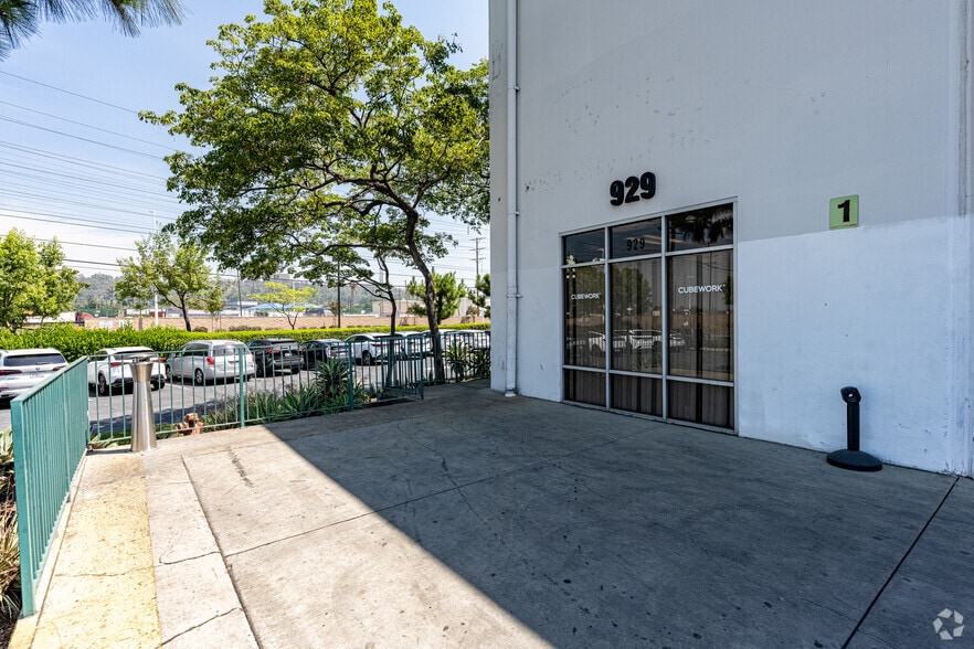 More Photos Of 929 S Azusa Ave, City Of Industry Warehouse For Lease