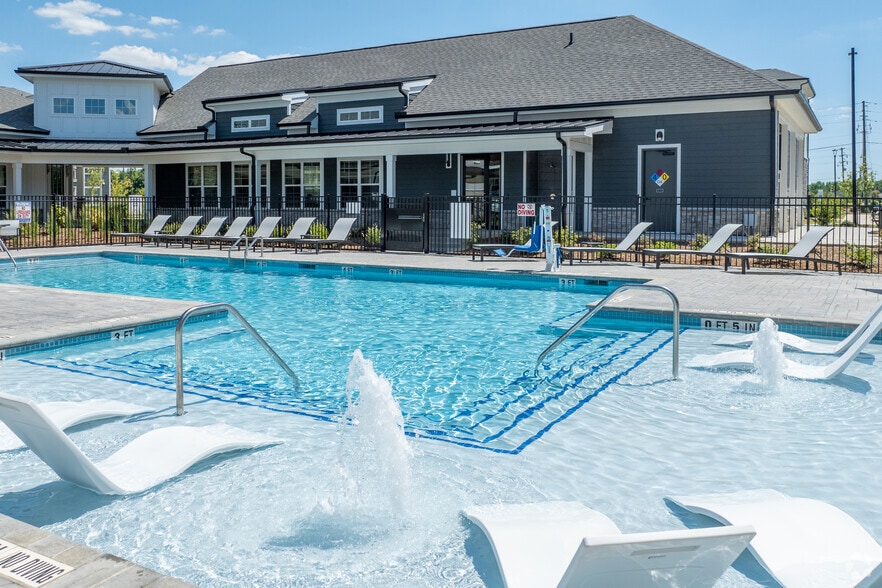 More Photos Of 400 Alex Ridge Dr, Fuquay Varina Apartments For Lease