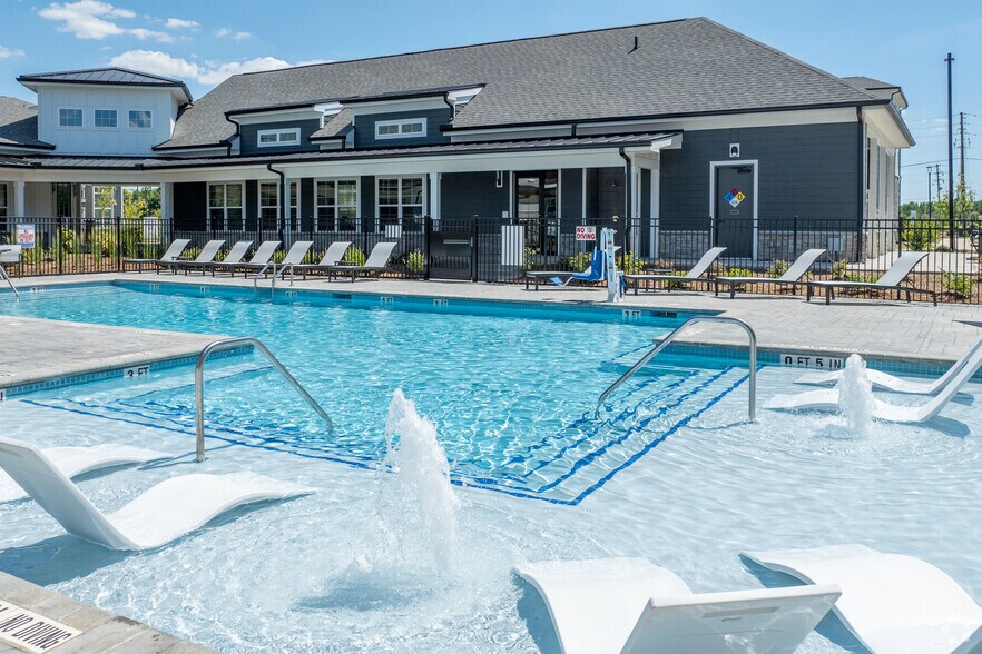 More Photos Of 400 Alex Ridge Dr, Fuquay Varina Apartments For Lease