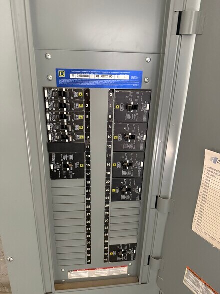 More Photos Of 2526 Qume Dr, San Jose Light Distribution For Lease