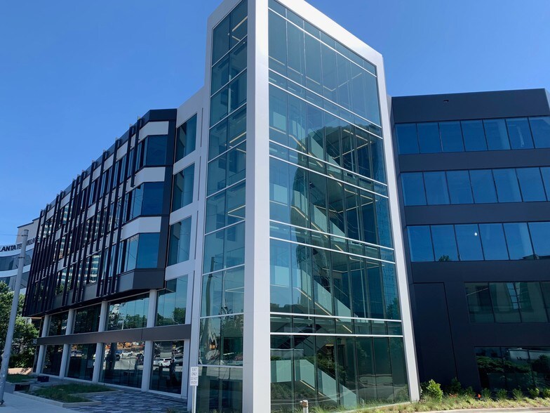 More Photos Of 3405 Piedmont Rd NE, Atlanta Office For Sale