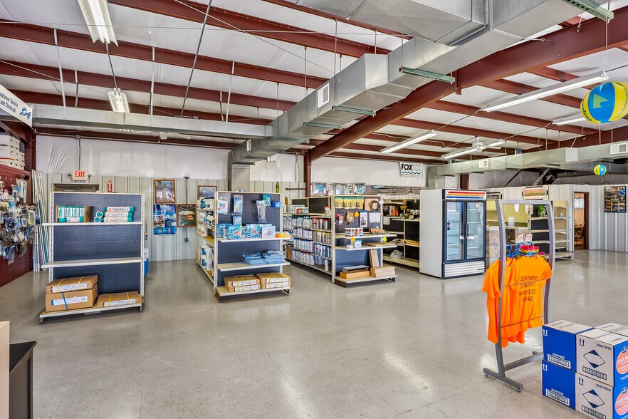 More Photos Of 1932 Bealer Dr, Marion General Retail For Sale