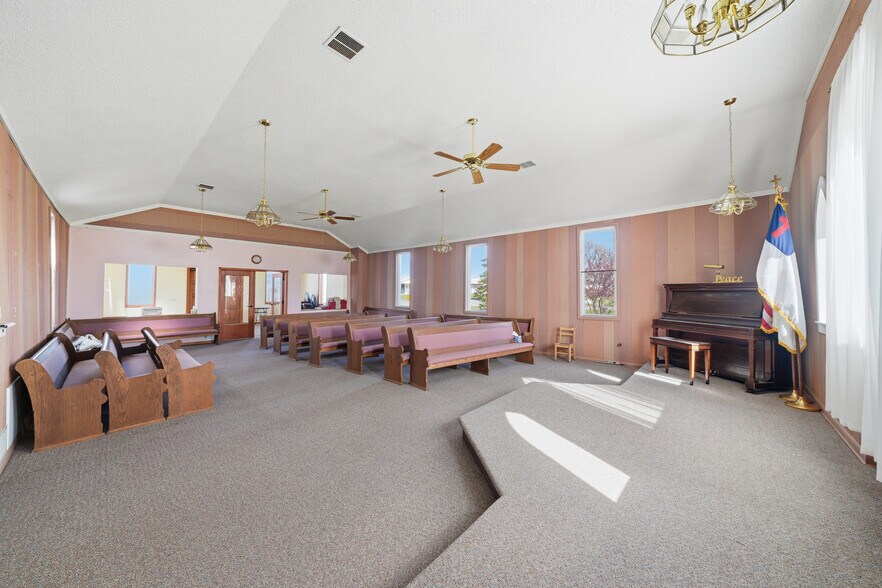 More Photos Of 210 Miles Ave, Clyde Park Specialty For Sale