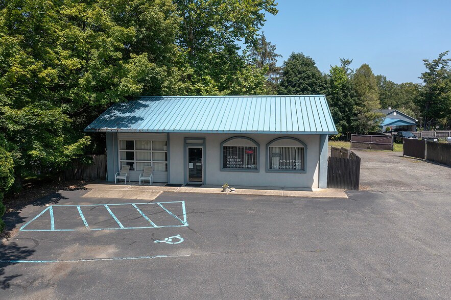More Photos Of 102 NJ-94 Hwy, Blairstown General Retail For Sale