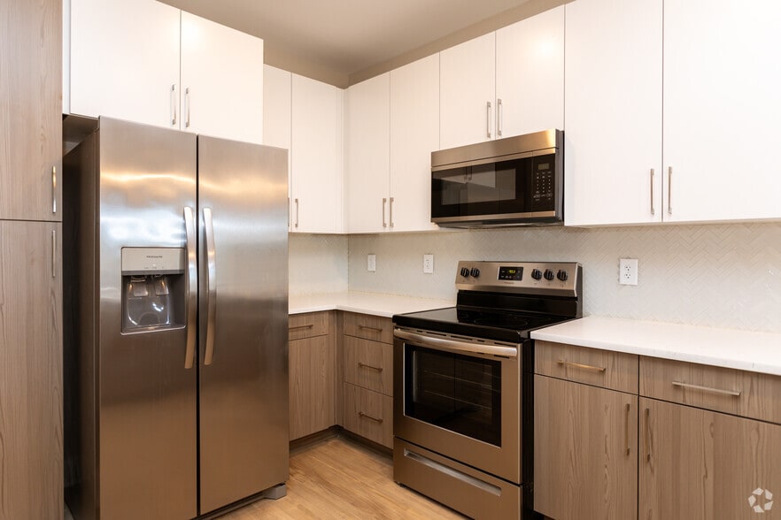 More Photos Of 222 S Main St, Mooresville Apartments For Sale