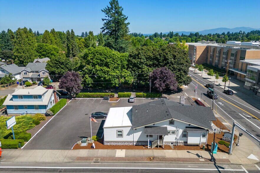 More Photos Of 1005 N Main Ave, Gresham Office For Sale
