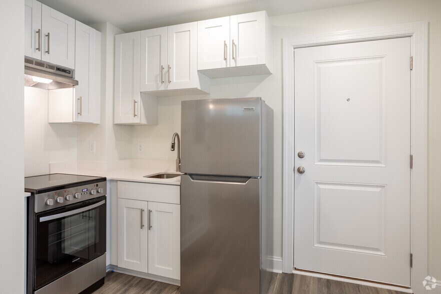 More Photos Of 214 Red Cross St, Wilmington Apartments For Lease