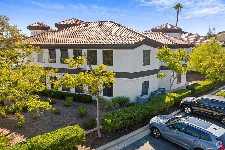 More Photos Of 43525 Ridge Park Dr, Temecula Office For Sale