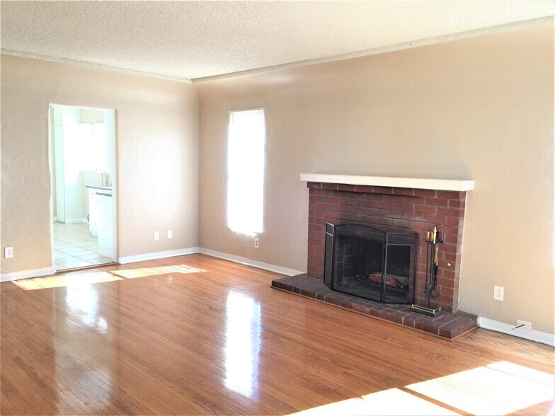 More Photos Of 5220 Pacific Ave, Long Beach Multifamily For Sale