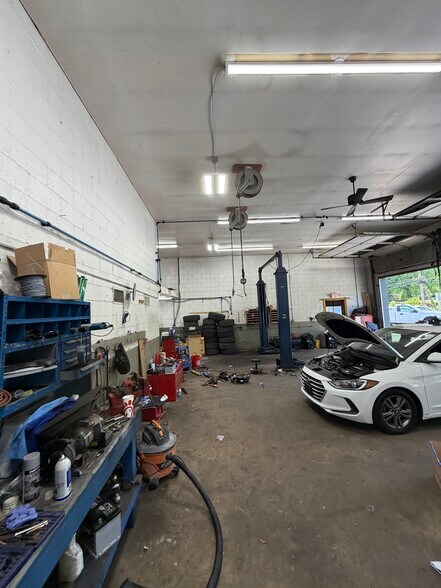 More Photos Of 6501 Crain Hwy, Bowie Auto Dealership For Lease