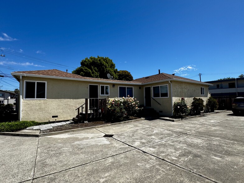 More Photos Of 26047 Gading Rd, Hayward Apartments For Sale