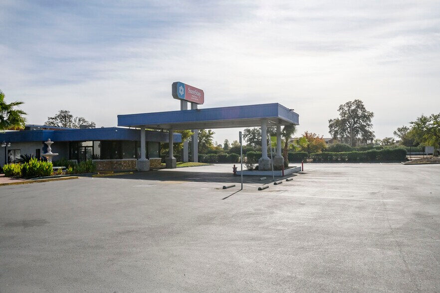 More Photos Of 1900 Canterbury Rd, Sacramento Hotel For Sale