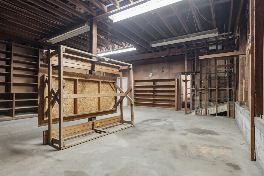 More Photos Of 401 Hodges Ave, Albany Industrial For Sale