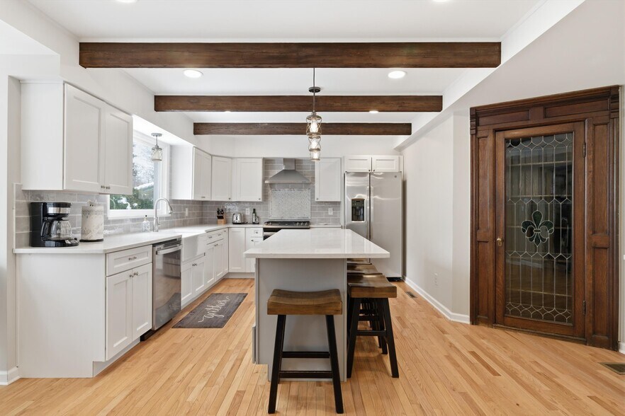 More Photos Of 149 Union Ave, Saratoga Springs Hospitality For Sale