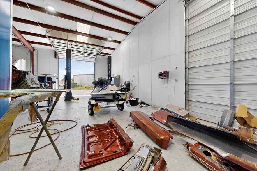 More Photos Of 7901 Ranchitos Loop NE, Albuquerque Service For Sale