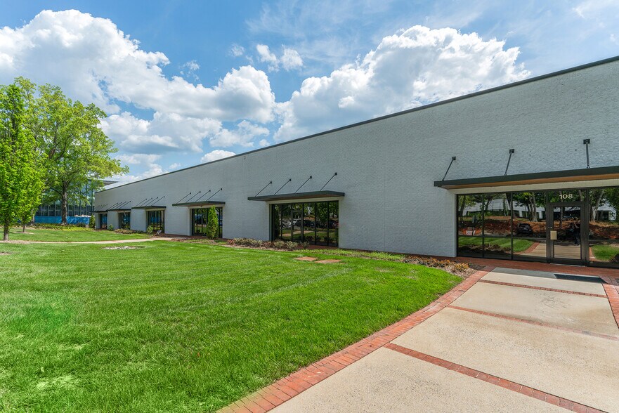 More Photos Of 4016-4025 Stirrup Creek Dr, Durham Unknown For Lease