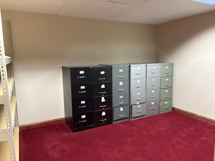 More Photos Of 1081 N University Blvd, Middletown Office For Lease