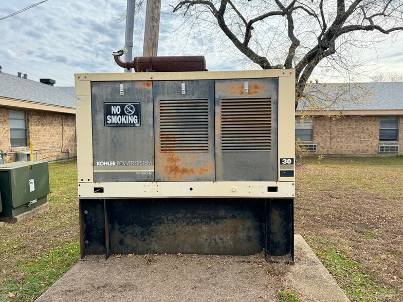 More Photos Of 540 SE Front St, De Kalb Skilled Nursing Facility For Sale