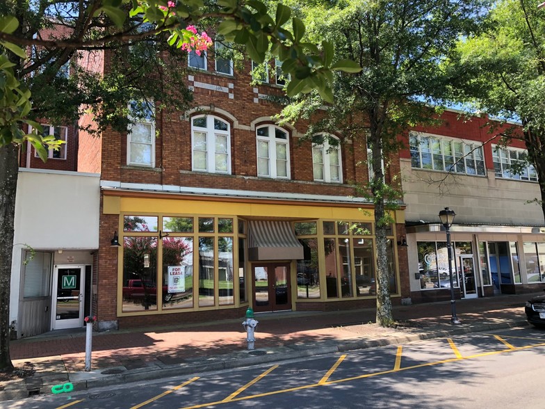 Primary Photo Of 725-739 High St, Portsmouth Storefront Retail Residential For Lease