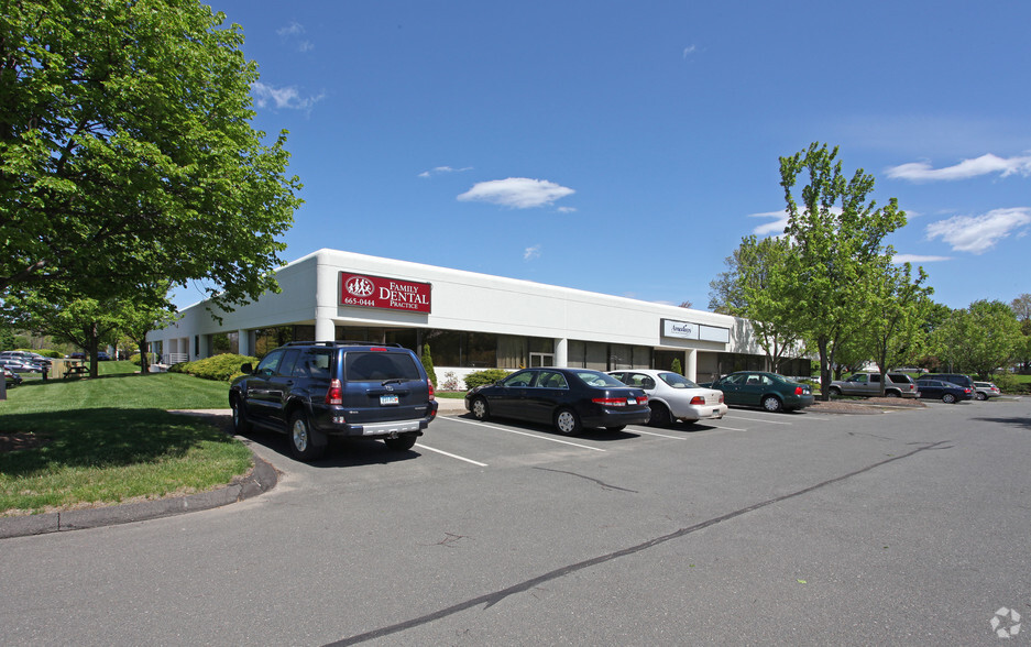 Primary Photo Of 365 Willard Ave, Newington Office For Lease