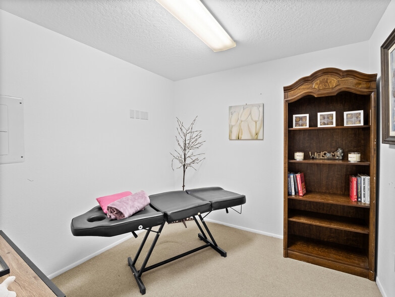 More Photos Of 1051-1079 Cheney Hwy, Titusville Business Park For Sale