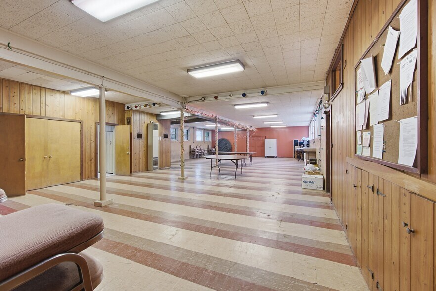 More Photos Of 6240 N Avondale Ave, Chicago Specialty For Sale