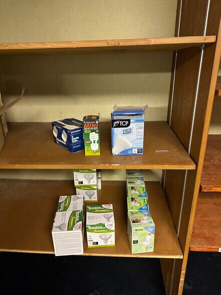 More Photos Of 148-152 Great Rd, Stow Unknown For Lease