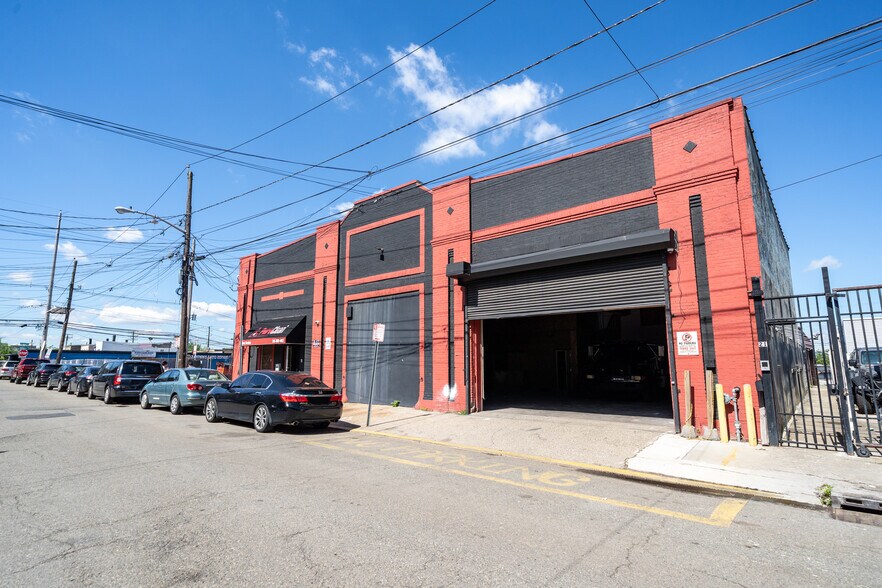 More Photos Of 11 Western Ave, Jersey City Warehouse For Lease