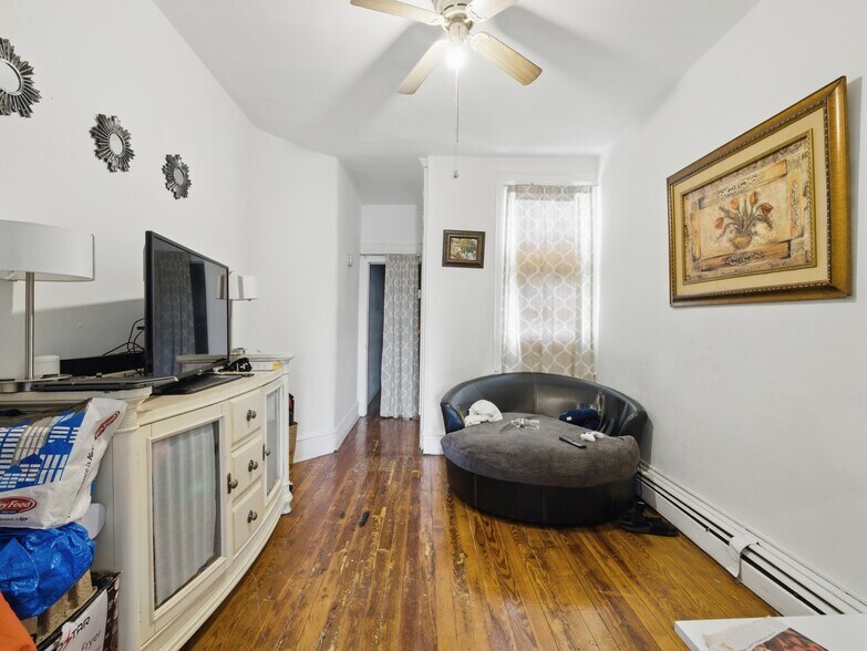 More Photos Of 904 Bergenline Ave, Union City Apartments For Sale