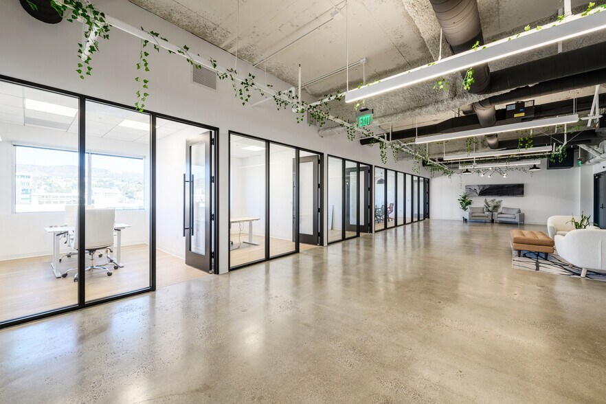 More Photos Of 6430 W Sunset Blvd, Los Angeles Office For Lease