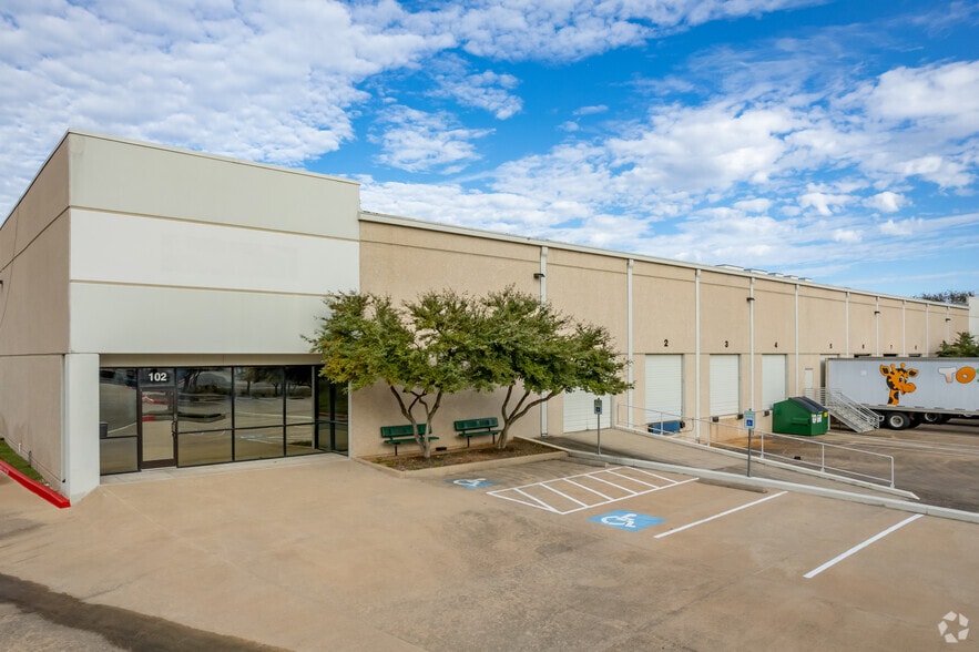 Primary Photo Of 2525 Kramer Ln, Austin Warehouse For Lease