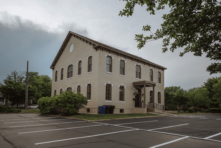 More Photos Of 441 Washington St, Portsmouth Office Residential For Sale
