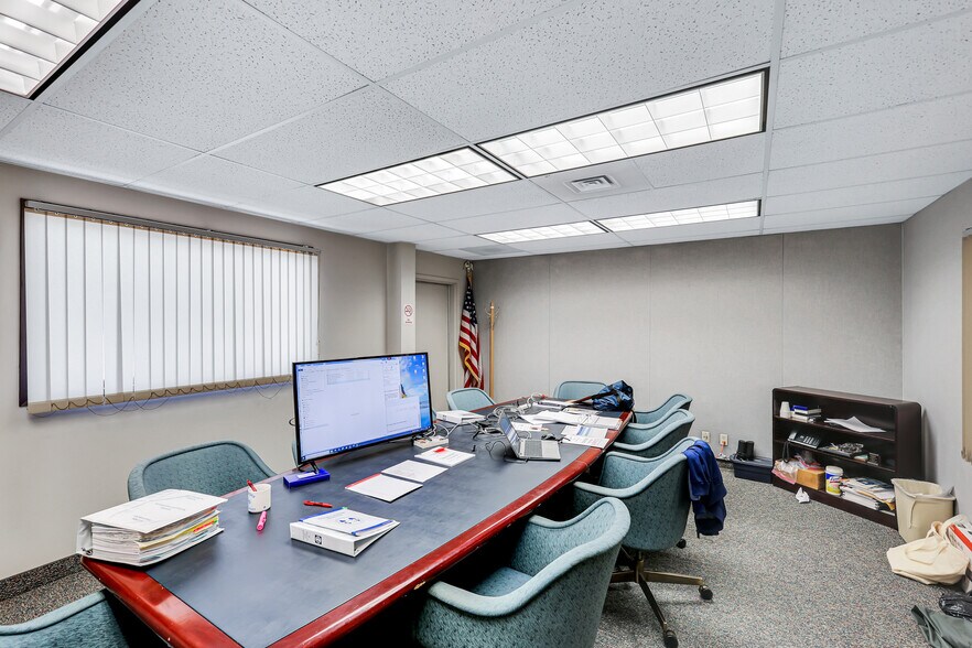 More Photos Of 4226 E Mission Ave, Spokane Office For Sale