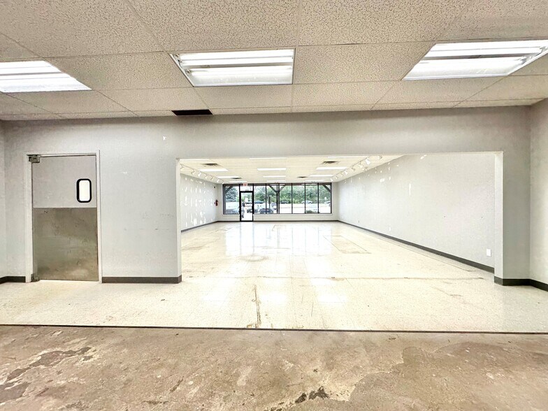 More Photos Of 1501 81st Ave, Merrillville Unknown For Sale