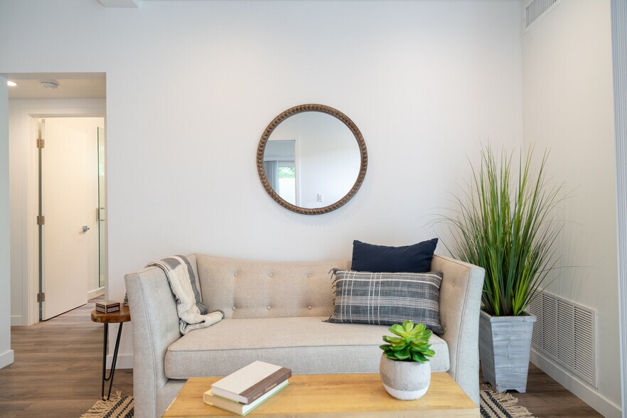 More Photos Of 3305-3309 Primera Ave, Los Angeles Apartments For Sale