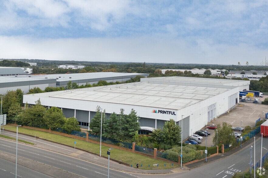 More Photos Of Headway Rd, Wolverhampton Light Manufacturing For Lease