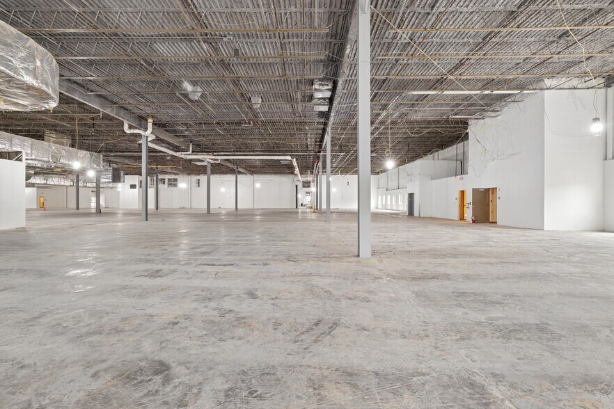 More Photos Of 32 Coslin Dr, Southborough Research And Development For Lease