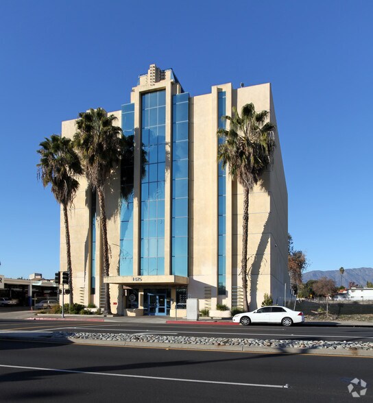 More Photos Of 1425 E Holt Ave, Pomona Office For Sale