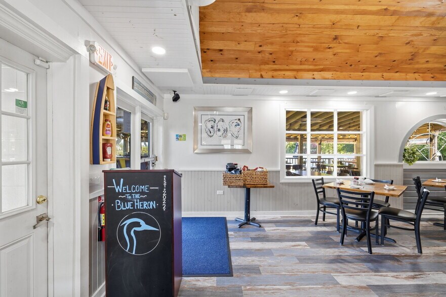 More Photos Of 20658 Wilkins Ave, Rock Hall Restaurant For Sale