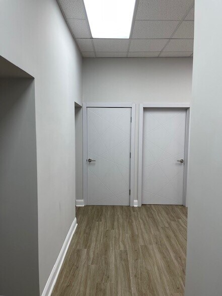 More Photos Of 1527 Franklin Ave, Mineola Office For Lease