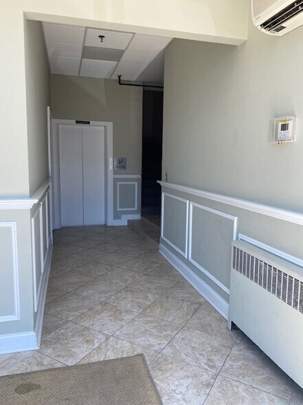 More Photos Of 406 Corlies Ave, Allenhurst Office For Lease