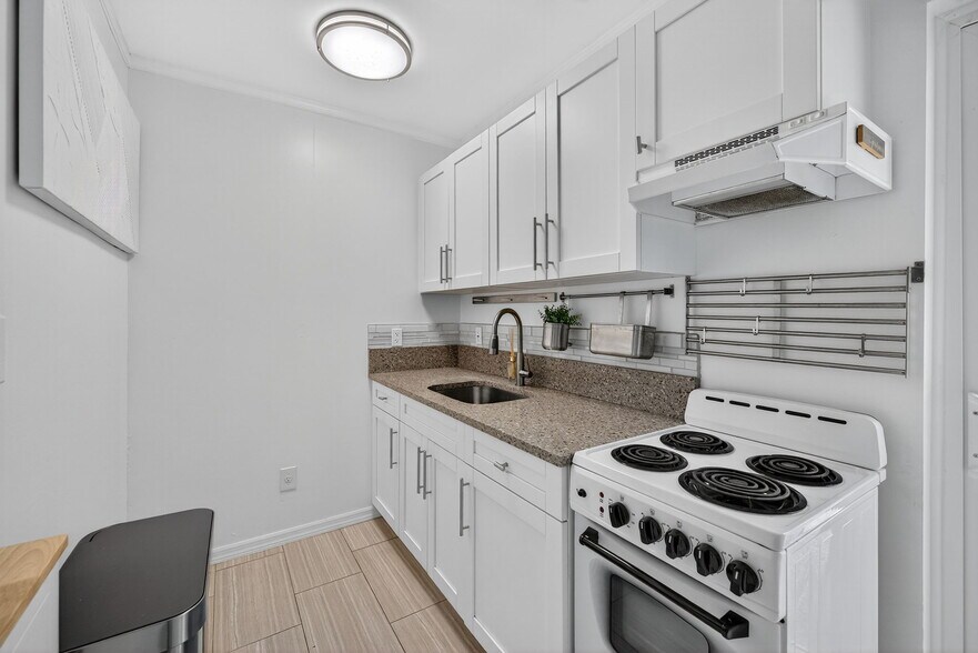 More Photos Of 1317 NE 1st Ave, Fort Lauderdale Multifamily For Sale