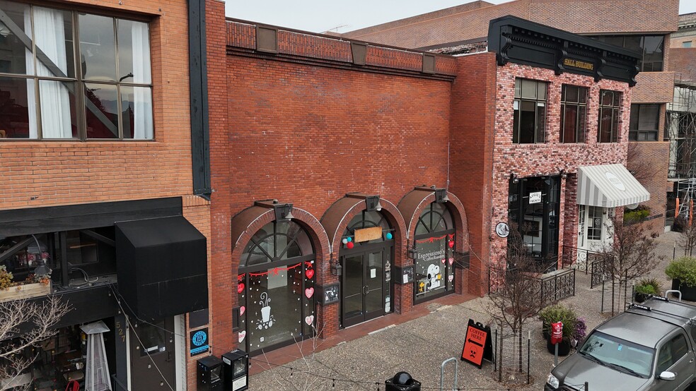 More Photos Of 529-531 4th St, Santa Rosa Storefront For Lease