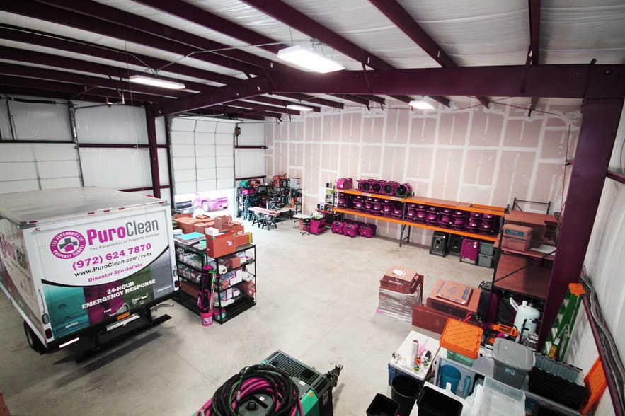 More Photos Of 124 Rose Ln, Frisco Warehouse For Sale