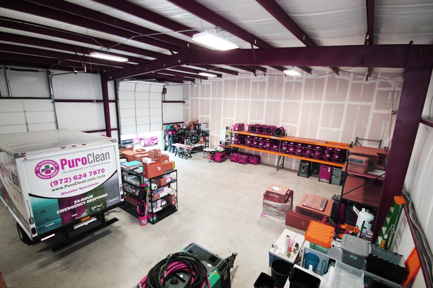 More Photos Of 124 Rose Ln, Frisco Warehouse For Lease